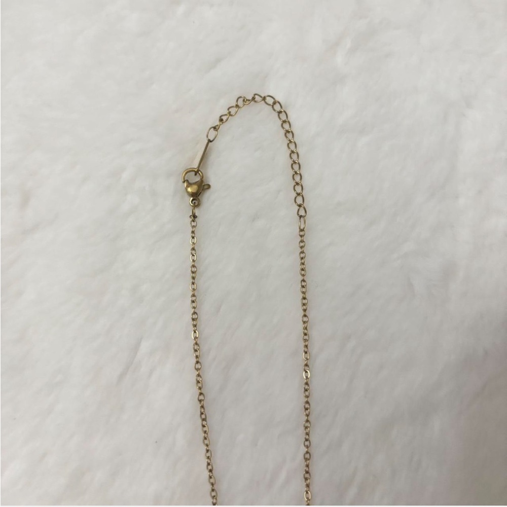 5/$15 🩷 MUST BUNDLE Gold Pink Heart Locket Necklace with Green Accent - Picture 4 of 7